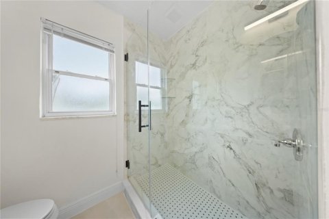 House in Valrico, Florida 3 bedrooms, 138.8 sq.m. № 2230663 - photo 27