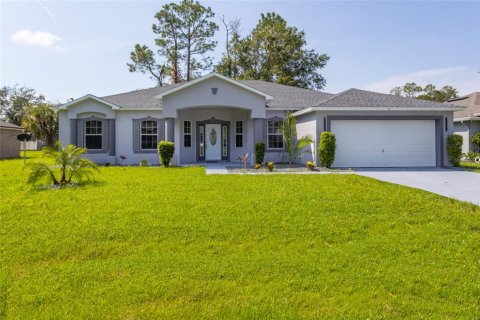 House in Palm Coast, Florida 4 bedrooms, 207.64 sq.m. № 1908158 - photo 1