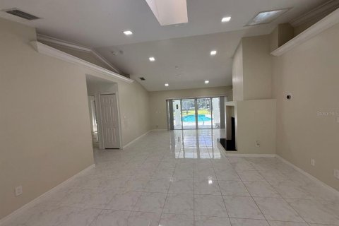 House in Naples, Florida 4 bedrooms, 168.52 sq.m. № 2429357 - photo 5