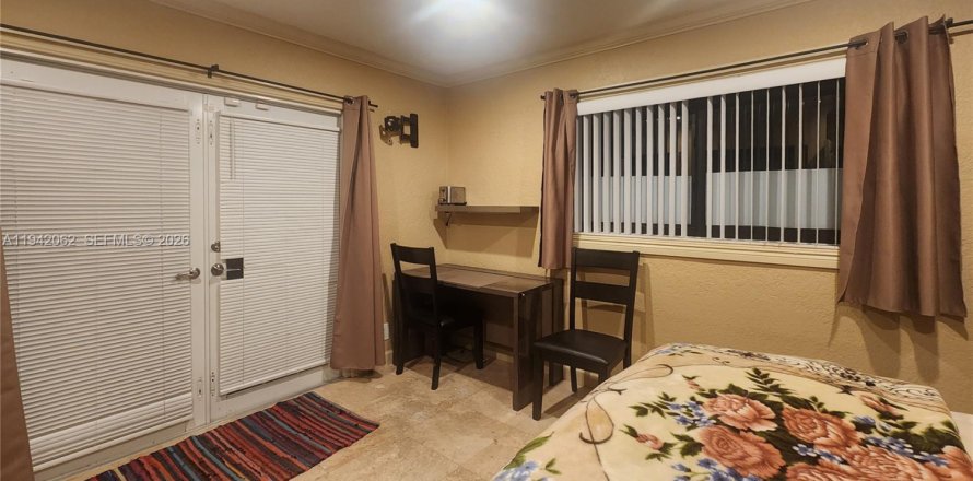 Дом в Холливуд, Флорида 1 спальня № 1999912