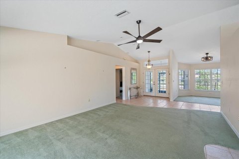 House in Port Charlotte, Florida 3 bedrooms, 155.05 sq.m. № 1732359 - photo 9