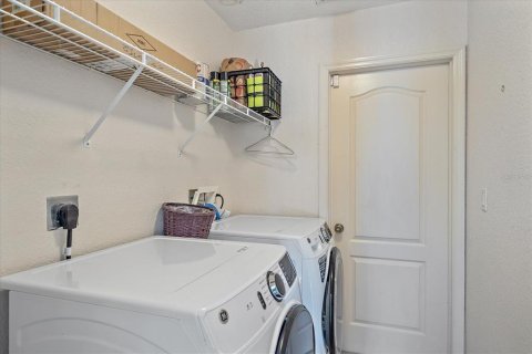 House in Port Charlotte, Florida 3 bedrooms, 155.05 sq.m. № 1732359 - photo 21
