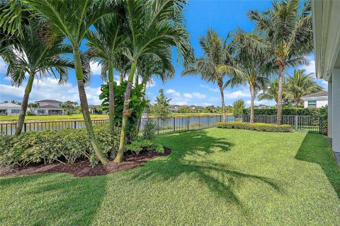 House in Palm Beach Gardens, Florida 4 bedrooms, 333.7 sq.m. № 1809158 - photo 27