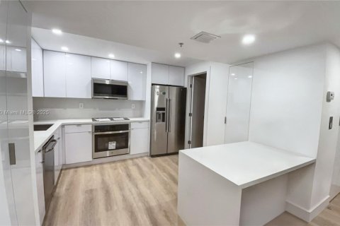 Купить кондоминиум в Майами, Флорида 2 спальни, 158.58м2, № 1960873 - фото 22