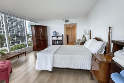 Купить кондоминиум в Майами, Флорида 2 спальни, 158.58м2, № 1960873 - фото 8