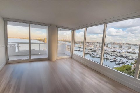 Купить кондоминиум в Майами, Флорида 2 спальни, 158.58м2, № 1960873 - фото 5