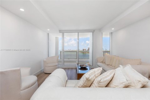 Купить кондоминиум в Майами, Флорида 2 спальни, 158.58м2, № 1960873 - фото 13