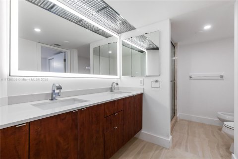 Купить кондоминиум в Майами, Флорида 2 спальни, 158.58м2, № 1960873 - фото 9