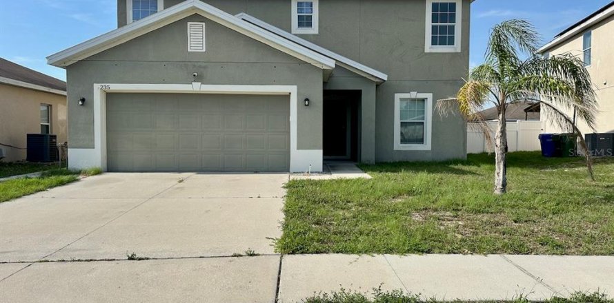 House in Winter Haven, Florida 5 bedrooms, 234.76 sq.m. № 1742717