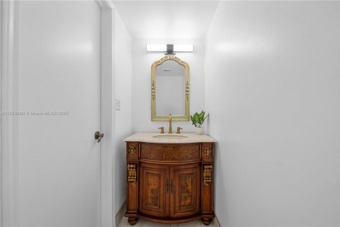 Townhouse in Lauderhill, Florida 3 bedrooms, 147.71 sq.m. № 1872446 - photo 9