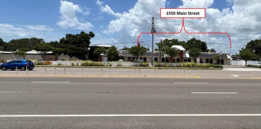 Immobilier commercial à Dunedin, Floride 906.73 m2 № 1249054