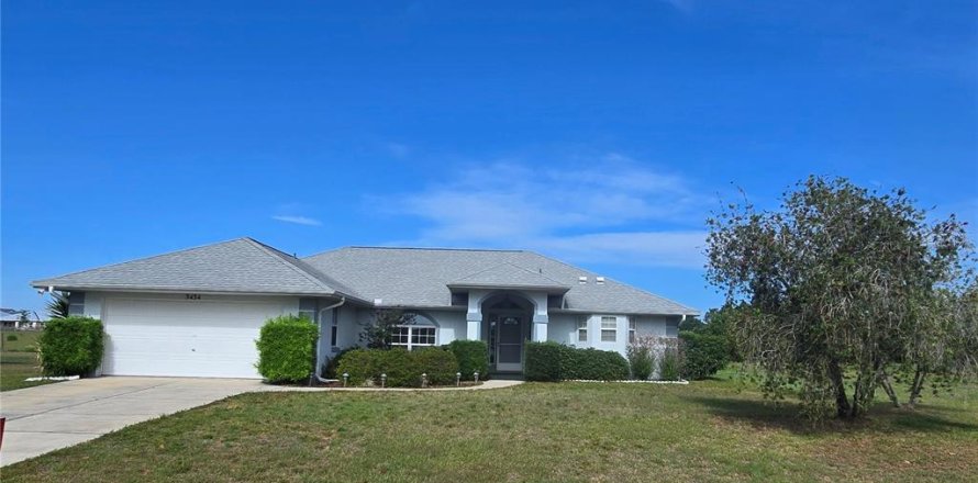 Casa en Ocala, Florida 3 dormitorios, 158.03 m2 № 2209982