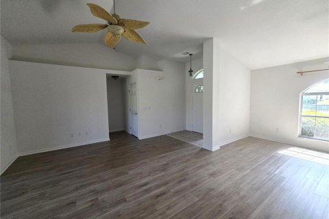 Casa en venta en Ocala, Florida, 3 dormitorios, 158.03 m2 № 2209982 - foto 3