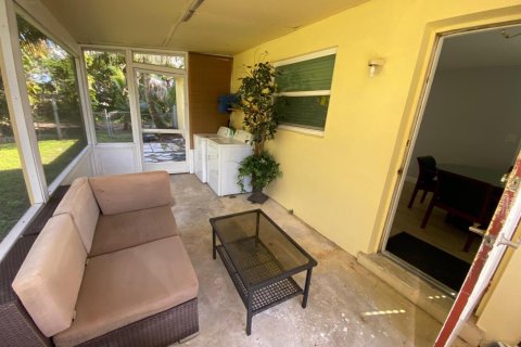 Villa ou maison à louer à Lake Worth, Floride: 3 chambres, 93.65 m2 № 2085612 - photo 15