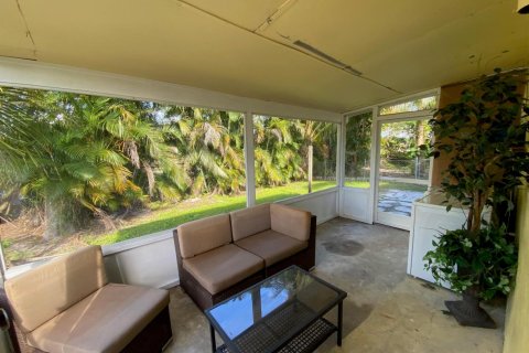 Villa ou maison à louer à Lake Worth, Floride: 3 chambres, 93.65 m2 № 2085612 - photo 16