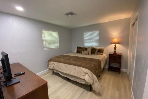 Villa ou maison à louer à Lake Worth, Floride: 3 chambres, 93.65 m2 № 2085612 - photo 9