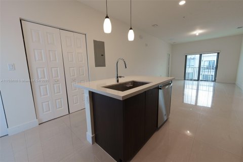 Condo in Doral, Florida, 3 bedrooms  № 1501590 - photo 7