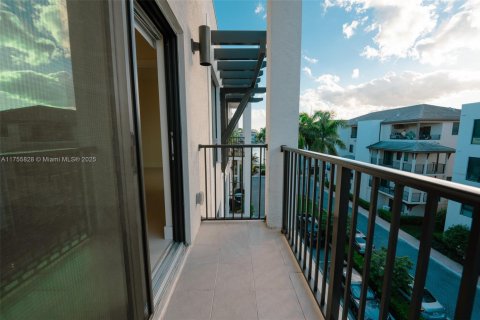 Condo in Doral, Florida, 3 bedrooms  № 1501590 - photo 26