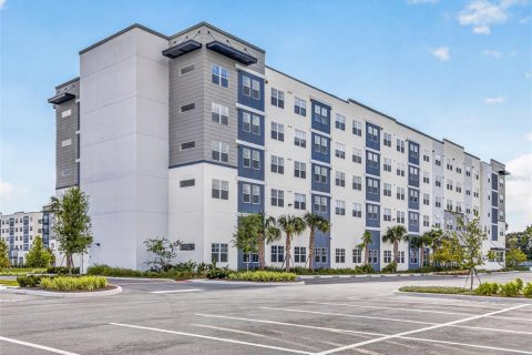 Condo in Orlando, Florida, 2 bedrooms  № 2391371 - photo 20