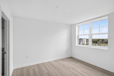 Condo in Orlando, Florida, 2 bedrooms  № 2391371 - photo 12