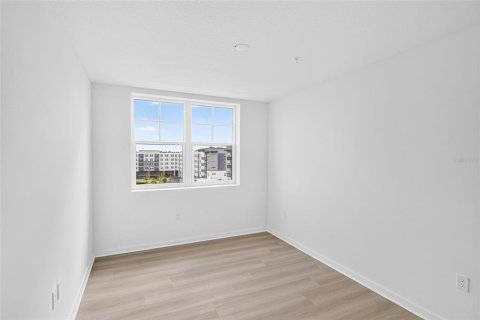 Condo in Orlando, Florida, 2 bedrooms  № 2391371 - photo 13