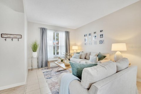Villa ou maison à louer à Davenport, Floride: 7 chambres, 257.43 m2 № 1808483 - photo 11