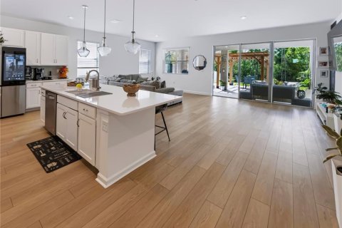 Casa en venta en Orlando, Florida, 3 dormitorios, 160.81 m2 № 2427000 - foto 6