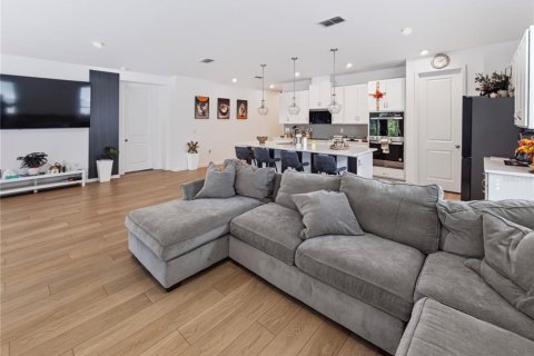 Casa en venta en Orlando, Florida, 3 dormitorios, 160.81 m2 № 2427000 - foto 9