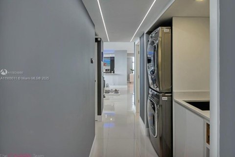 Copropriété à louer à Miami, Floride: 2 chambres, 136.47 m2 № 1964400 - photo 21