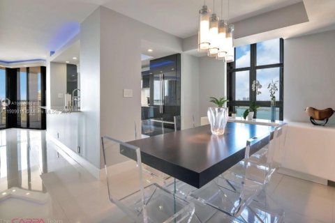 Copropriété à louer à Miami, Floride: 2 chambres, 136.47 m2 № 1964400 - photo 8