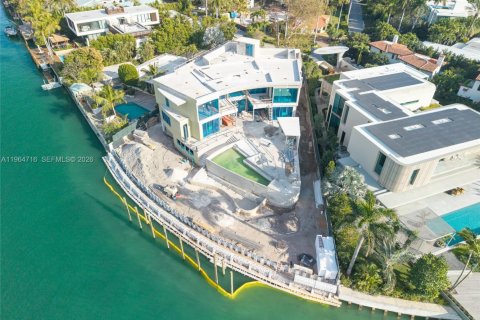 Casa en venta en Miami Beach, Florida, 8 dormitorios, 964.79 m2 № 2026881 - foto 15