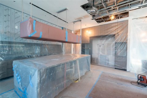 Casa en venta en Miami Beach, Florida, 8 dormitorios, 964.79 m2 № 2026881 - foto 19