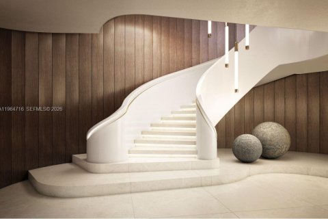 House in Miami Beach, Florida 8 bedrooms, 964.79 sq.m. № 2026881 - photo 4