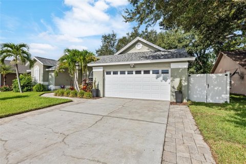 Casa en venta en Brandon, Florida, 3 dormitorios, 183.11 m2 № 1916227 - foto 2