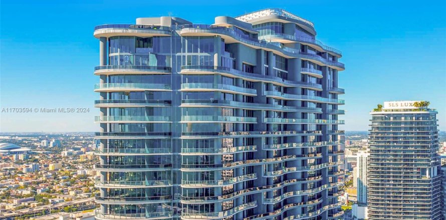 Condominio en Miami, Florida, 3 dormitorios № 1457008