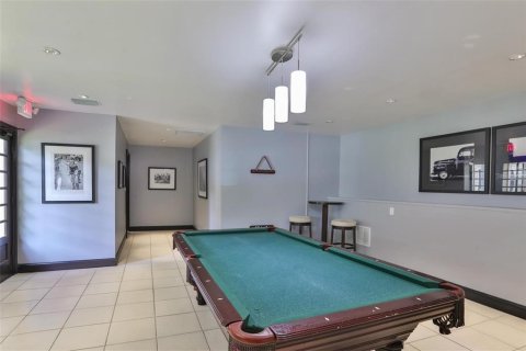 Condo in Brandon, Florida, 2 bedrooms  № 2166252 - photo 24