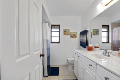 Condo in Punta Gorda, Florida, 2 bedrooms  № 1446776 - photo 14