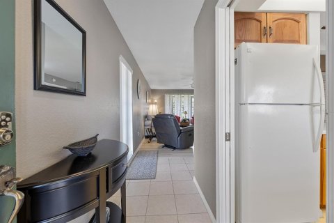 Condo in Punta Gorda, Florida, 2 bedrooms  № 1446776 - photo 5
