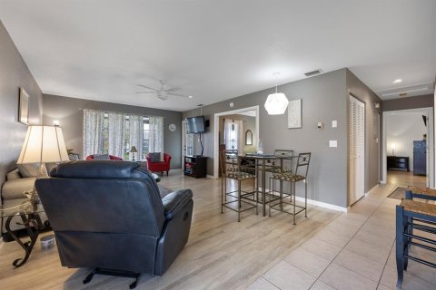 Condo in Punta Gorda, Florida, 2 bedrooms  № 1446776 - photo 8