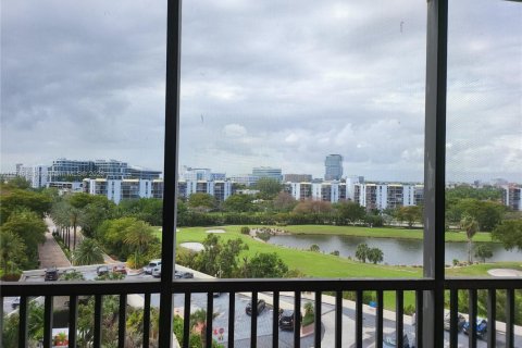 Condo in Aventura, Florida, 2 bedrooms  № 1937358 - photo 3