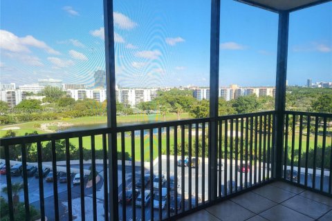 Copropriété à vendre à Aventura, Floride: 2 chambres, 105.72 m2 № 1937358 - photo 22