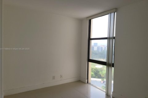 Copropriété à vendre à Aventura, Floride: 2 chambres, 105.72 m2 № 1937358 - photo 27