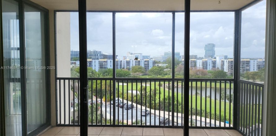 Condo à Aventura, Floride, 2 chambres № 1937358