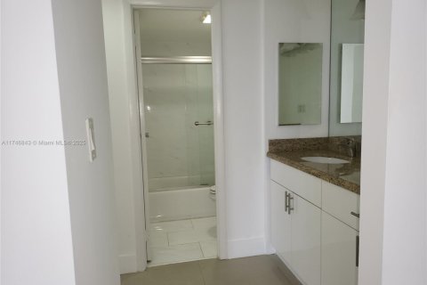 Copropriété à vendre à Aventura, Floride: 2 chambres, 105.72 m2 № 1937358 - photo 18