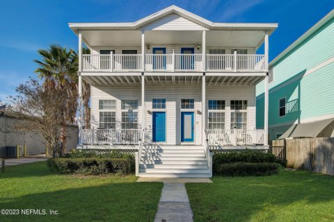 House in Jacksonville Beach, Florida 3 bedrooms, 188.41 sq.m. № 867961 - photo 1