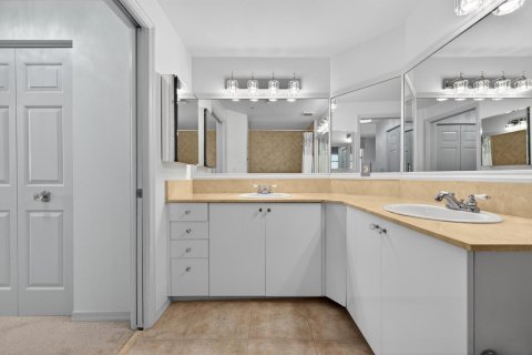Copropriété à vendre à Lantana, Floride: 2 chambres, 117.52 m2 № 2146233 - photo 16