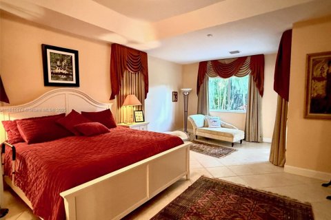 House in Miramar, Florida 4 bedrooms, 281.12 sq.m. № 1841051 - photo 24