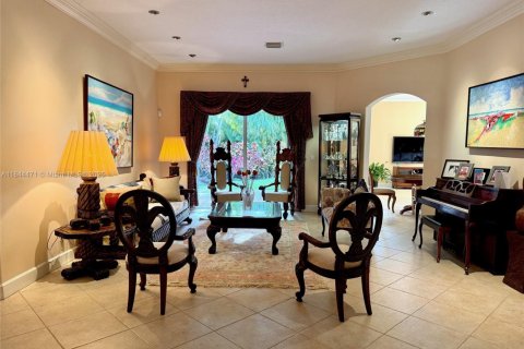 House in Miramar, Florida 4 bedrooms, 281.12 sq.m. № 1841051 - photo 5