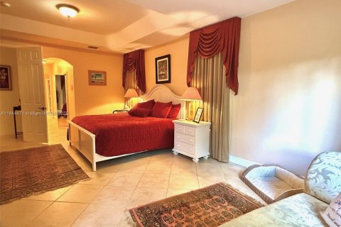 House in Miramar, Florida 4 bedrooms, 281.12 sq.m. № 1841051 - photo 26