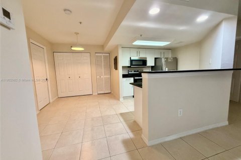 Condominio en Cape Coral, Florida, 2 dormitorios  № 2012497